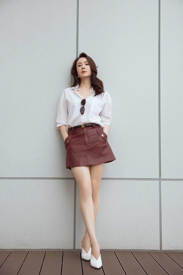 Hồng Diễm được khen không ngớt về nhan sắc tuổi 42, phong cách thời trang cực trẻ trung và thanh lịch- Ảnh 16.