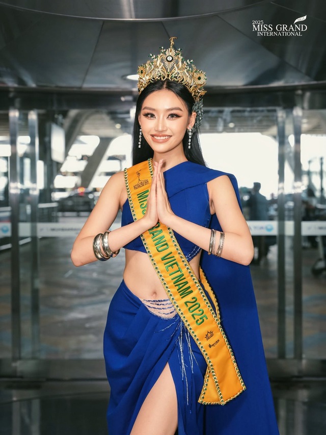 Bà Phạm Kim Dung công khai nhắc Hoa hậu Thuỳ Tiên trên livestream- Ảnh 1.
