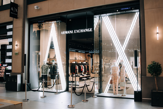 90 năm cuộc đời, 50 năm sự nghiệp: Giorgio Armani và di sản thời trang bất hủ, chỉ hối tiếc 1 điều- Ảnh 16.