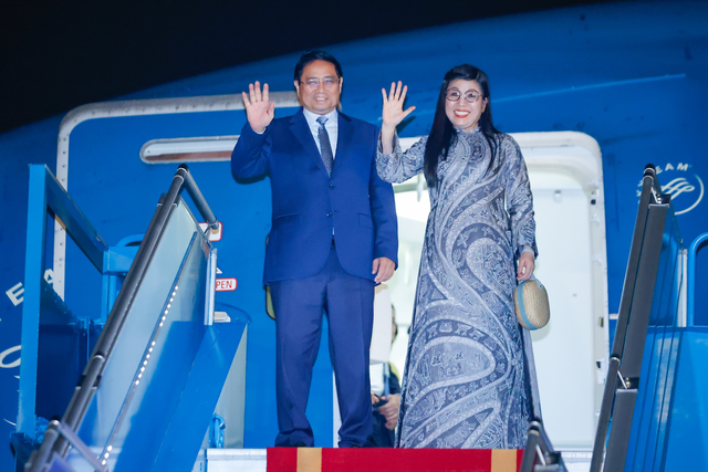 Cách chọn trang phục và túi xách tinh tế, "rất Việt Nam" của Phu nhân Thủ tướng Phạm Minh Chính- Ảnh 5. Cách chọn trang phục và túi xách tinh tế, "rất Việt Nam" của Phu nhân Thủ tướng Phạm Minh Chính- Ảnh 5.