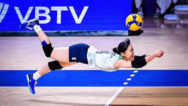 Cô gái cao 1m58 làm khuynh đảo làng bóng chuyền thế giới gây xôn xao- Ảnh 1.