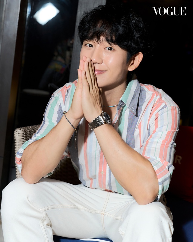 Tiểu Vy và nam thần Jung Hae In gặp gỡ: Event thời trang ngỡ poster phim thanh xuân- Ảnh 5. Tiểu Vy và nam thần Jung Hae In gặp gỡ: Event thời trang ngỡ poster phim thanh xuân- Ảnh 5.