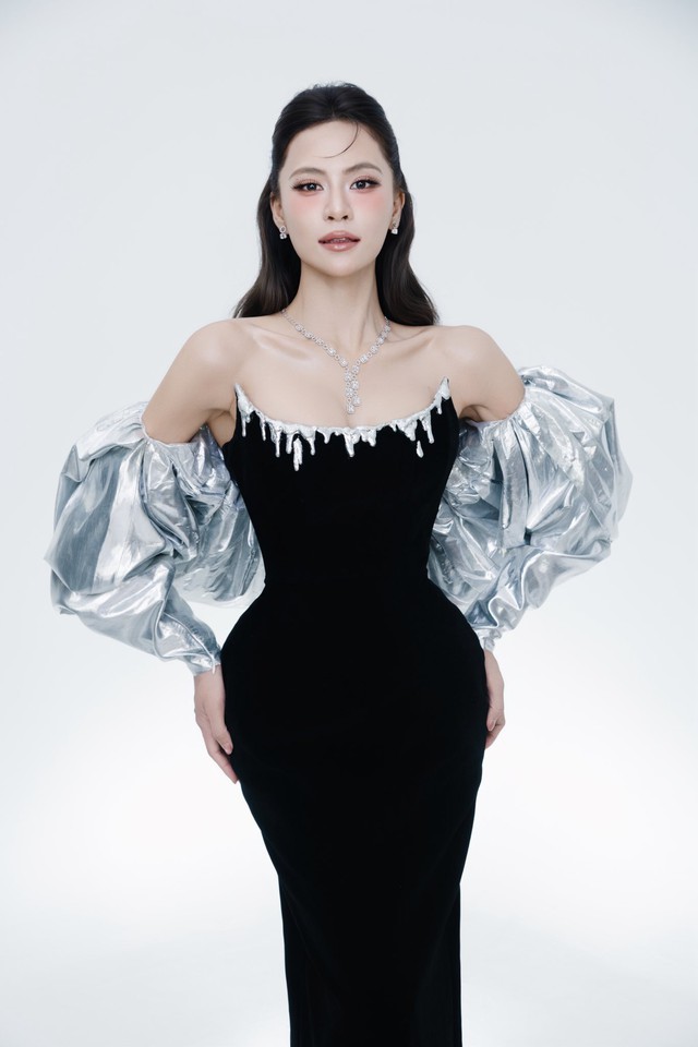 Nữ ca sĩ bị phòng trà từ chối nay đắt show bậc nhất, nhan sắc sau 10 năm vướng nghi vấn “đập đi xây lại”- Ảnh 8. Nữ ca sĩ bị phòng trà từ chối nay đắt show bậc nhất, nhan sắc sau 10 năm vướng nghi vấn “đập đi xây lại”- Ảnh 8.