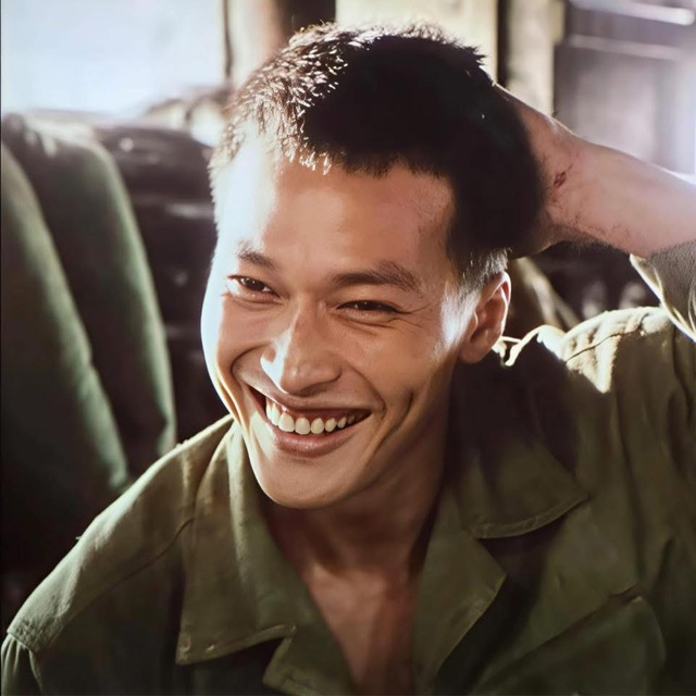 Hoá ra vai chính Mưa Đỏ suýt về tay nam diễn viên này, biết danh tính ai cũng đồng tình “đạo diễn sáng suốt quá”- Ảnh 5.