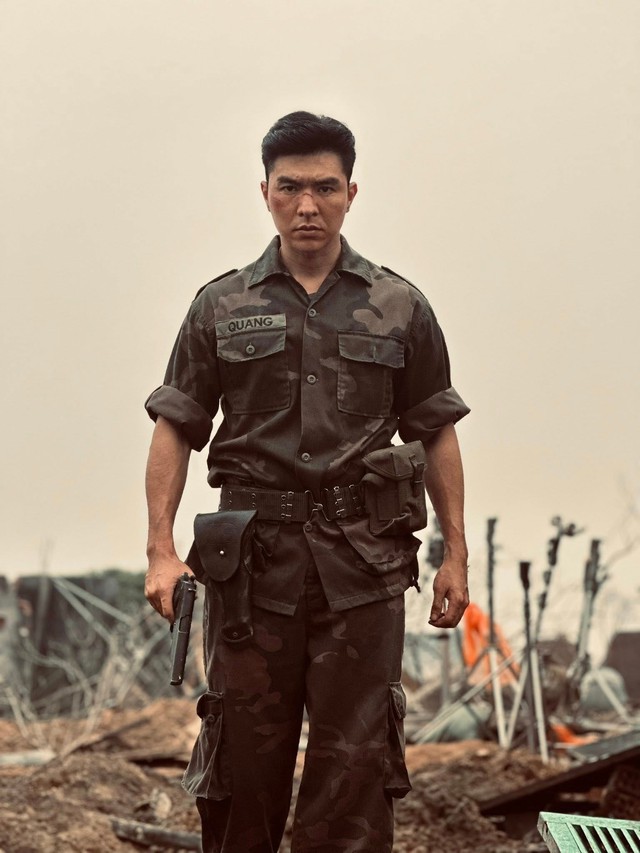 Hoá ra vai chính Mưa Đỏ suýt về tay nam diễn viên này, biết danh tính ai cũng đồng tình “đạo diễn sáng suốt quá”- Ảnh 1.