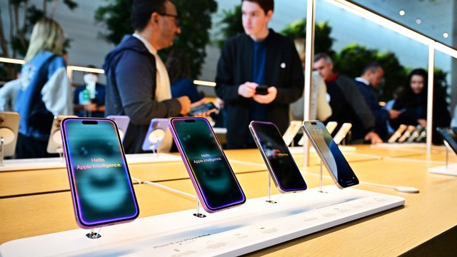 Nhân viên Apple Store lĩnh án tù vì trộm 44 chiếc iPhone - Ảnh 1.