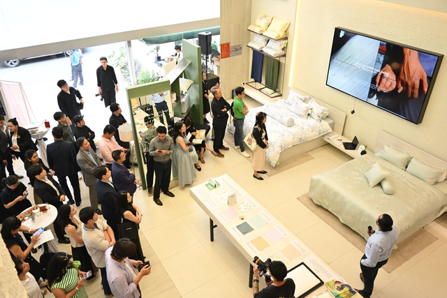 Chính thức khai trương Everon Flagship Space đầu tiên TP. Hồ Chí Minh- Ảnh 2. Chính thức khai trương Everon Flagship Space đầu tiên TP. Hồ Chí Minh- Ảnh 2.