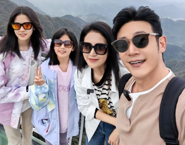 Anh chồng ai cũng muốn có của showbiz: 30 năm chưa để vợ phải nấu cơm lấy 1 lần!- Ảnh 5.
