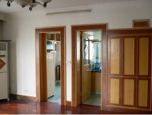 Ông bà nói "cửa đối cửa ắt gây hại": Gia đình lục đục, công việc bế tắc, làm ăn lận đận suốt một đời- Ảnh 1.