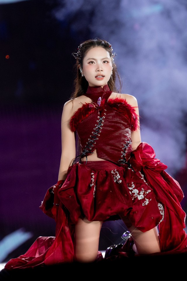 Quán quân thành công nhất Vbiz 2025: Loạt con số biết nói, 2 lần diễn Đại lễ đủ “sĩ cả đời”- Ảnh 7.