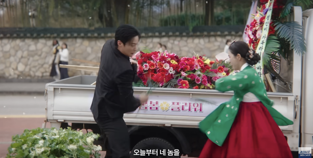 Lần đầu có phim ngôn tình mà cặp chính cùng là phản diện: Visual đỉnh nóc cả đôi, không thể ghét nổi- Ảnh 1. Lần đầu có phim ngôn tình mà cặp chính cùng là phản diện: Visual đỉnh nóc cả đôi, không thể ghét nổi- Ảnh 1.