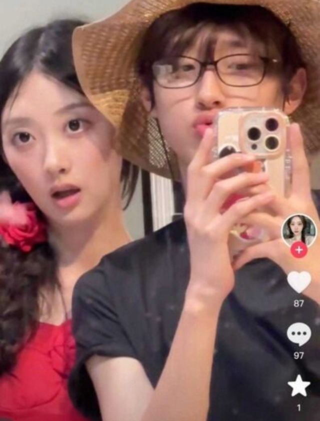 Cặp đôi đầu năm chính thức lộ diện, danh tính gây xôn xao MXH- Ảnh 5.