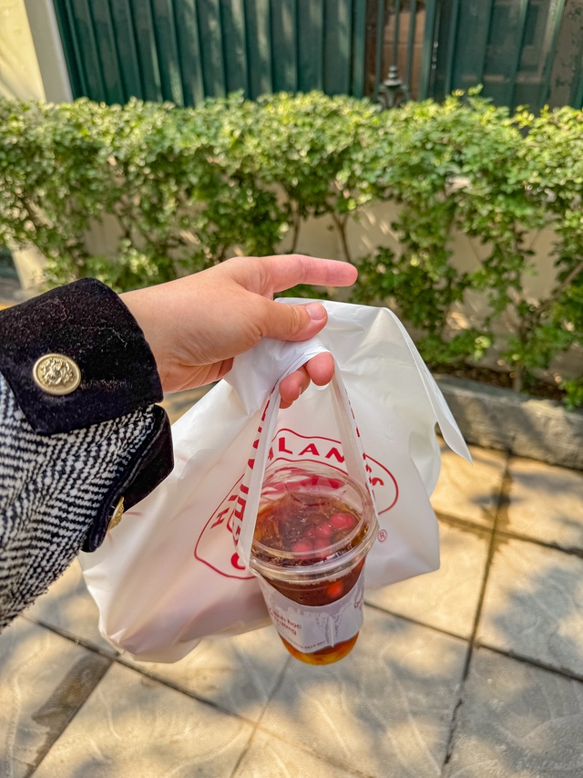 Tình hình loạt chi nhánh Highlands sau thông báo "đã ngưng phục vụ" một số món- Ảnh 8.