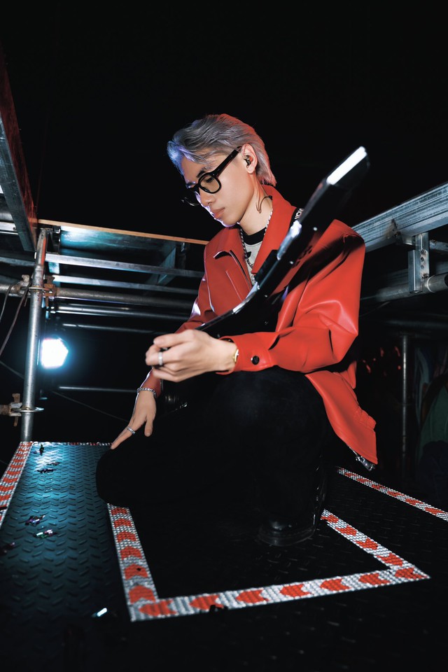 Threads city náo loạn vì hit-maker trăm triệu view chuyển nghề “tư vấn dạo”, bất ngờ khi nhắc về Sơn Tùng M-TP năm 2017- Ảnh 1.