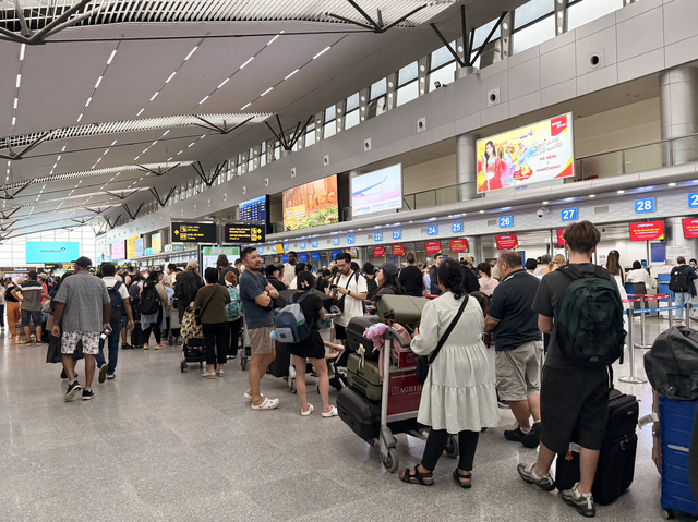 Xin sếp làm online sau Tết để né tiền vé máy bay cao- Ảnh 1. Xin sếp làm online sau Tết để né tiền vé máy bay cao- Ảnh 1.