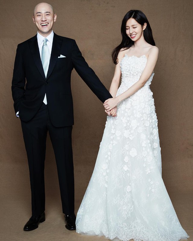 Tình trạng hôn nhân hiện tại của "hoa khôi nhà đài" cưới thiếu gia giàu có bậc nhất cả nước- Ảnh 5. Tình trạng hôn nhân hiện tại của "hoa khôi nhà đài" cưới thiếu gia giàu có bậc nhất cả nước- Ảnh 5.