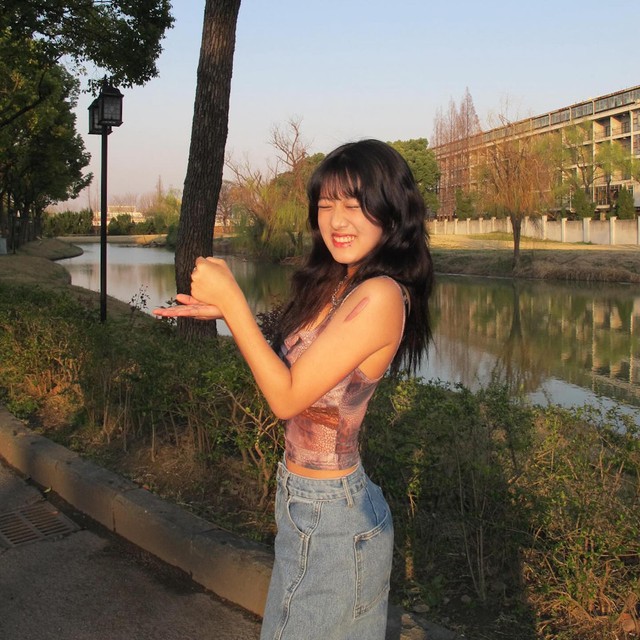 Con gái Giả Tịnh Văn nay xinh hơn cả mẹ, sở hữu gia tài 18.800 tỷ ở tuổi 20- Ảnh 5.