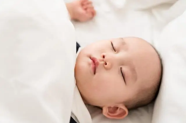 "Giấc ngủ tiêu chuẩn" của bé 3 tháng tuổi sẽ như thế nào?- Ảnh 2.