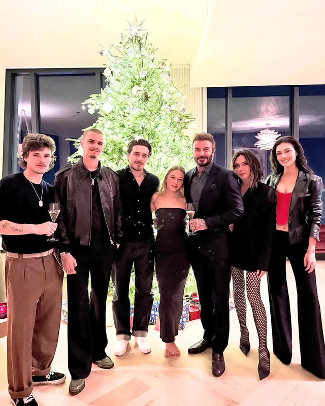 Con cả nhà Beckham âm thầm "chống lại" vợ tiểu thư tỷ phú giữa lúc mâu thuẫn với nhà Beckham chạm đáy- Ảnh 4.