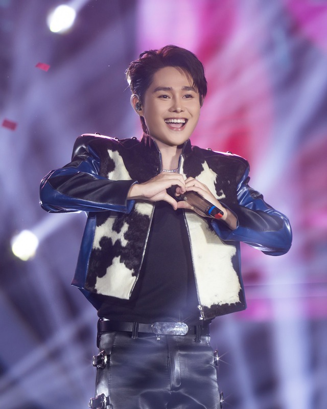 Nhạc sĩ Việt “bỏ túi” 4 tỷ tiền tác quyền: Có sản phẩm vươn tầm quốc tế, cứ ra nhạc là hot MXH xứ Trung?- Ảnh 3.