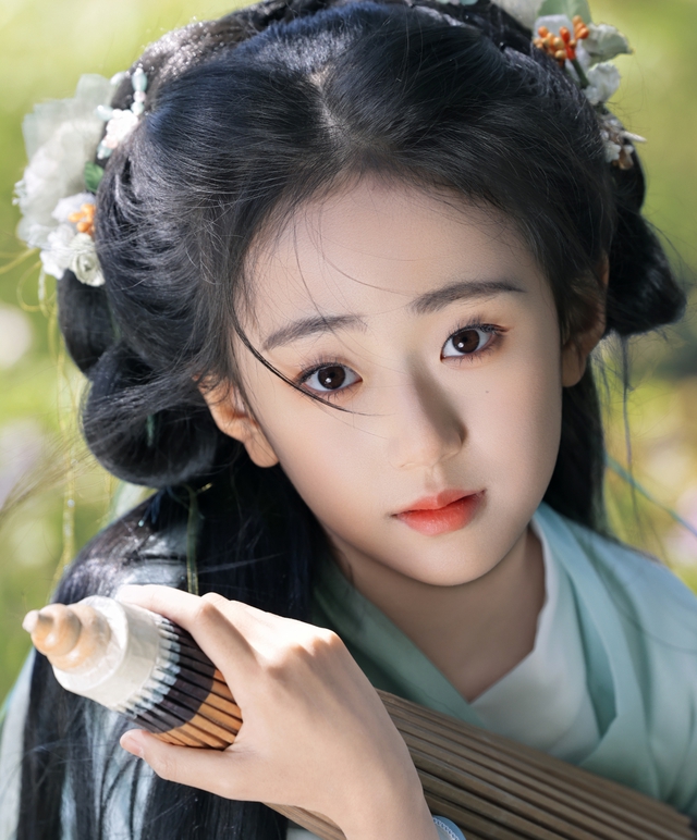 Phim Trung Quốc gây sốc vì tam quan lệch lạc: Nữ chính mới 10 tuổi, kém nam chính gần 20 tuổi- Ảnh 5.