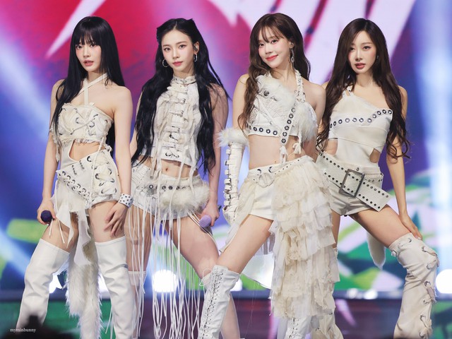 Mỹ nhân bị loại khỏi show năm mới: Hơn 80 nghìn người đòi cấm sóng, nửa thập kỷ làm "bản sao" người khác- Ảnh 1.