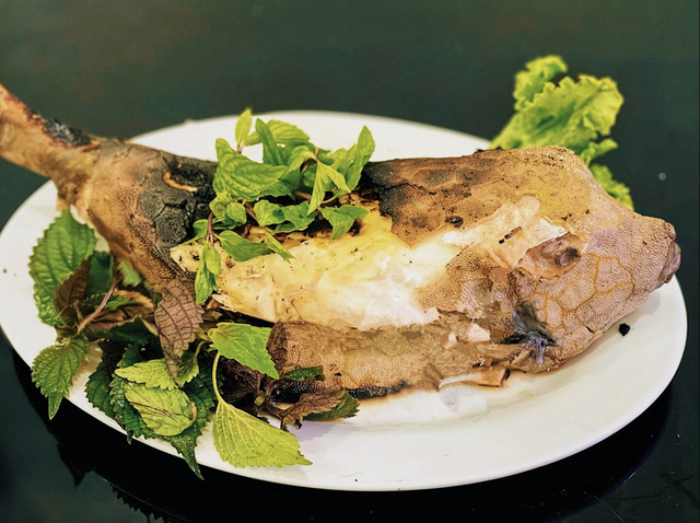 "Quái ngư" có hình hài đáng sợ ở vùng biển miền Trung, nhìn ghê nhưng được săn lùng dù giá tiền triệu- Ảnh 3.