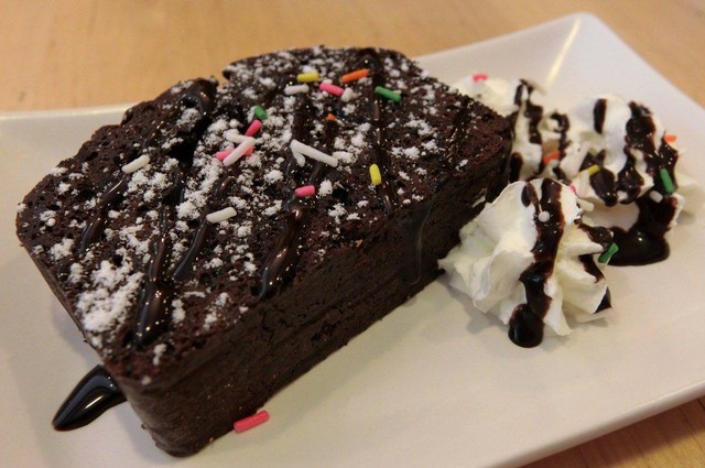 22 tuổi mắc tiểu đường, nữ minh tinh Oscar “cai 3 thứ” này: Gần 60 tuổi vẫn trẻ như thách thức thời gian- Ảnh 2.