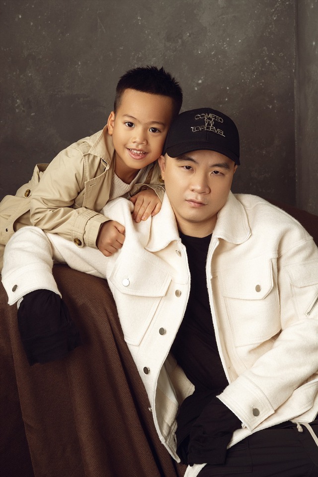 Cả showbiz có đúng 1 người: Nuôi 10 người con không cùng huyết thống, ở biệt thự "khủng" 2.000m²- Ảnh 1.