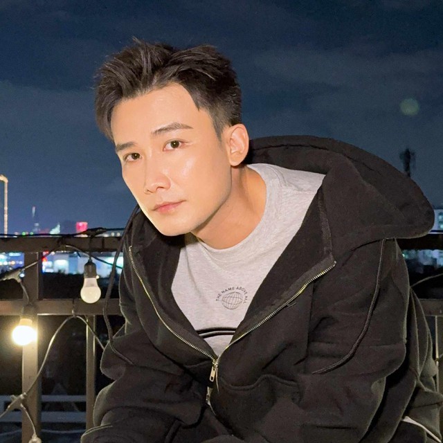 "Hoàng tử lai" Vbiz từng là Ủy viên được cả nước nhớ mặt, 20 năm vẫn đẹp trai sáng ngời- Ảnh 6.