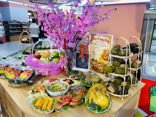 Winmart chủ động nguồn cung, đa dạng giải pháp mua sắm tiện lợi phục vụ Tết Bính Ngọ 2026- Ảnh 1.