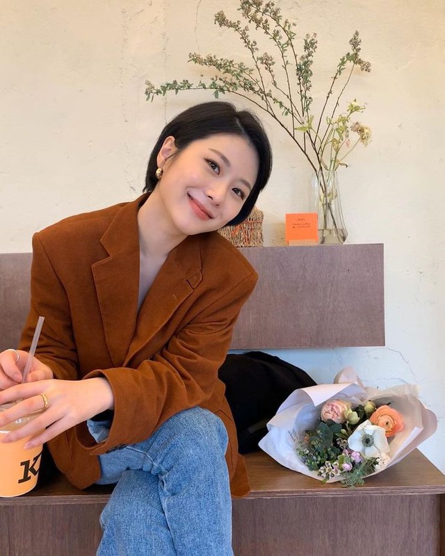 Một ca sĩ Vbiz khoe lãi 16 triệu nhờ chứng khoán, thừa nhận "chỉ đầu tư vui thôi", hẹn 10 năm nữa "mới sờ vào”- Ảnh 5.