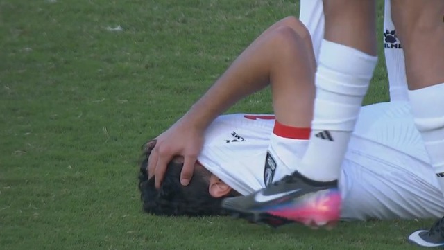 Thủ môn U23 Jordan đẩy penalty thành công vội ăn mừng, ai ngờ bóng lăn ngược vào lưới, đội nhà thua đau U23 Nhật Bản- Ảnh 3.