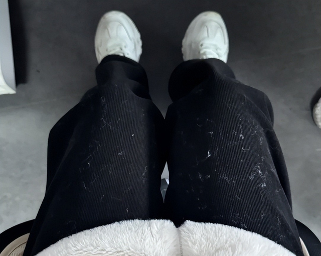 Đừng mua 4 kiểu quần áo này: Dìm dáng thê thảm, kém sang thôi nhé- Ảnh 3.