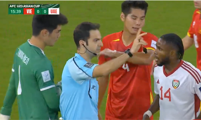 Trọng tài trận tứ kết căng não của U23 Việt Nam - U23 UAE áp lực cỡ nào, cứ nhìn ảnh này là rõ!- Ảnh 5.