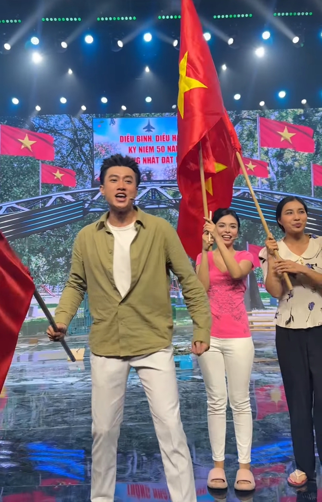 Trấn Thành, Hoà Minzy và dàn sao Việt vỡ oà trước chiến thắng của U23 Việt Nam - Ảnh 8. Trấn Thành, Hoà Minzy và dàn sao Việt vỡ oà trước chiến thắng của U23 Việt Nam - Ảnh 8.