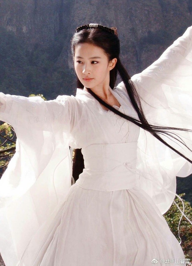 Không ai tin đây là Lưu Diệc Phi - Ảnh 6.