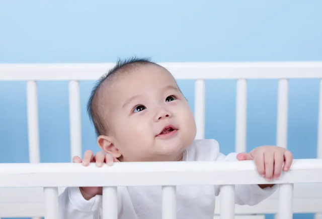 Kiệt sức với những đêm thức trắng, mẹ muốn bé ngủ trọn giấc suốt đêm, chỉ cần nắm vững vài phương pháp- Ảnh 1.