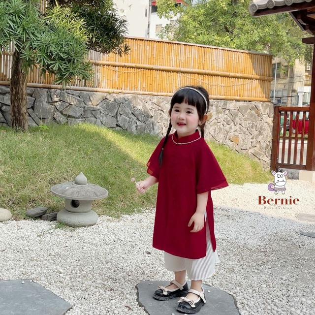 5 mẫu áo dài Tết duyên dáng, thi vị: Cứ diện lên người là xinh không có nhưng!- Ảnh 5.