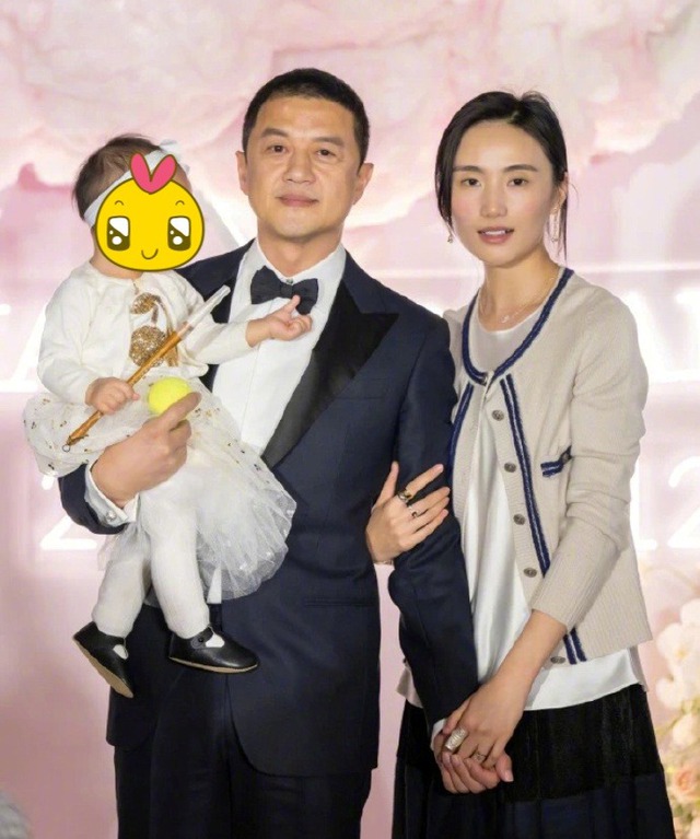 Fan đổ xô quyên góp 34 tỷ "cứu" nam thần vỡ nợ, bị vợ Hoa hậu ruồng bỏ- Ảnh 5.