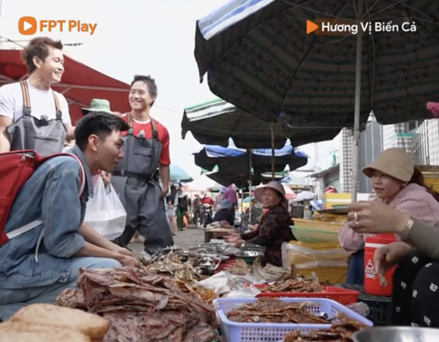 Khoai Lang Thang làm gì nên tội khiến dân mạng đồng loạt đòi đuổi về gấp- Ảnh 1.