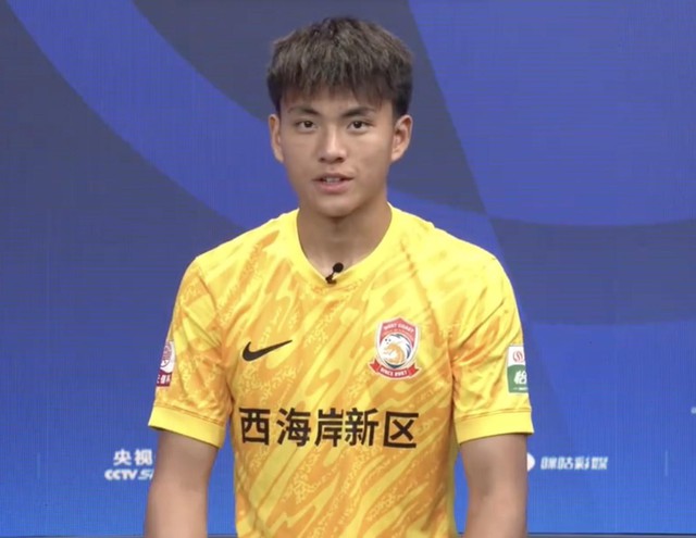 Thủ môn U23 Trung Quốc đang nổi như cồn trước trận gặp Việt Nam, được ví như “Vạn Lý Trường Thành di động” là ai?- Ảnh 7.