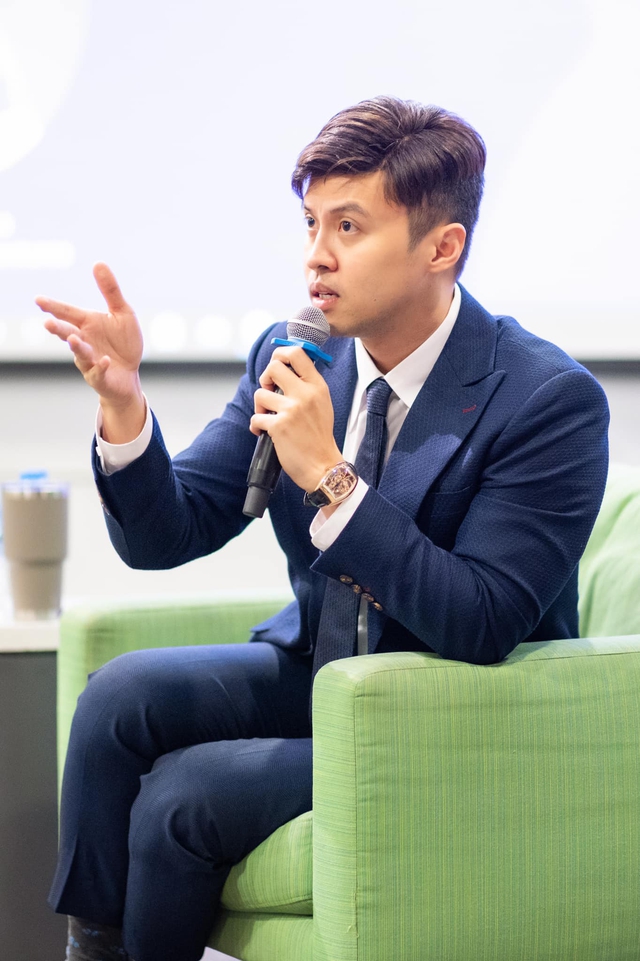 Shark Khoa: Muốn vượt tôi các bạn trẻ phải làm 14 tiếng và đọc 6 quyển sách, dân "Threads City": Mắc gì phải vượt anh?- Ảnh 2.