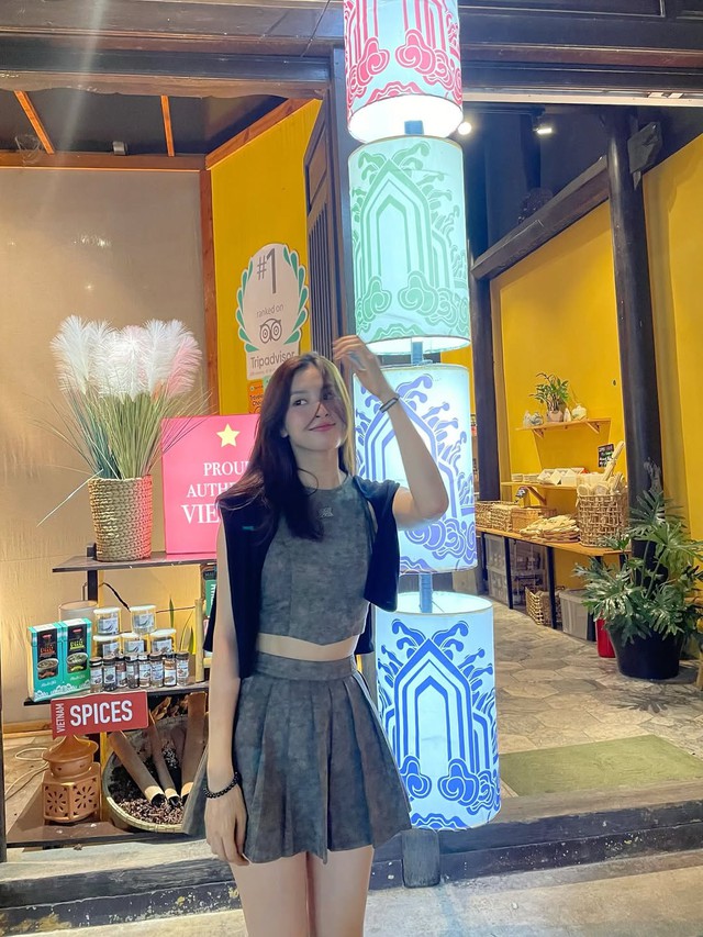 Showbiz không thiếu người đẹp nhưng chỉ có 1 "mỹ nhân ngàn năm": Mặc gì cũng sang, đứng đâu cũng nổi- Ảnh 8.