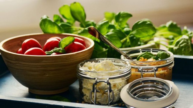 Vị b&aacute;c sĩ 78 tuổi n&oacute;i m&igrave;nh 