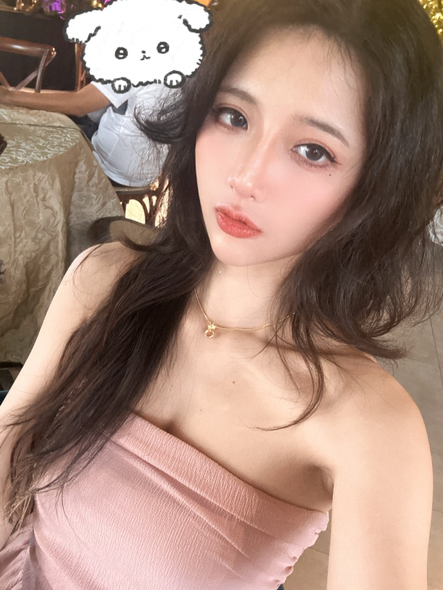 Nữ VStreamer khiến fan "nóng mặt" với loạt ảnh cosplay bốc lửa- Ảnh 9.