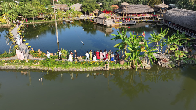 Kỳ tích hồi sinh một làng nghề 30.000 mét vuông ở Nha Trang sau lũ lịch sử và màn "comeback" dịp Tết- Ảnh 6.