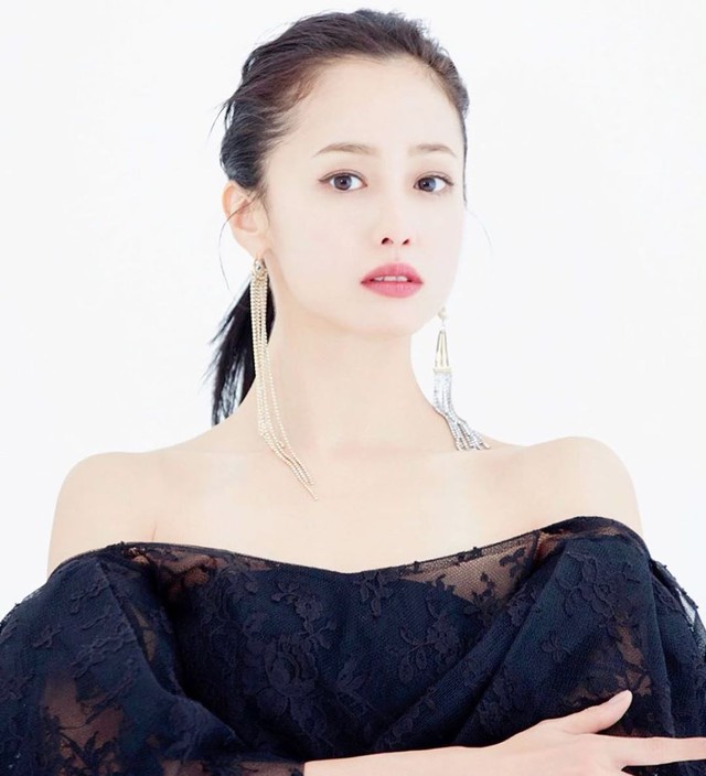 “Em gái quốc dân” bỏ chồng đại gia, sắp cưới người kém 14 tuổi- Ảnh 3.