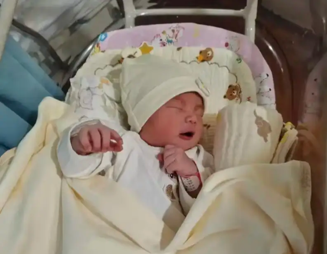 Thuê bảo mẫu ở cữ mà gặp 4 trường hợp này thì mau mau né ngay!- Ảnh 1.