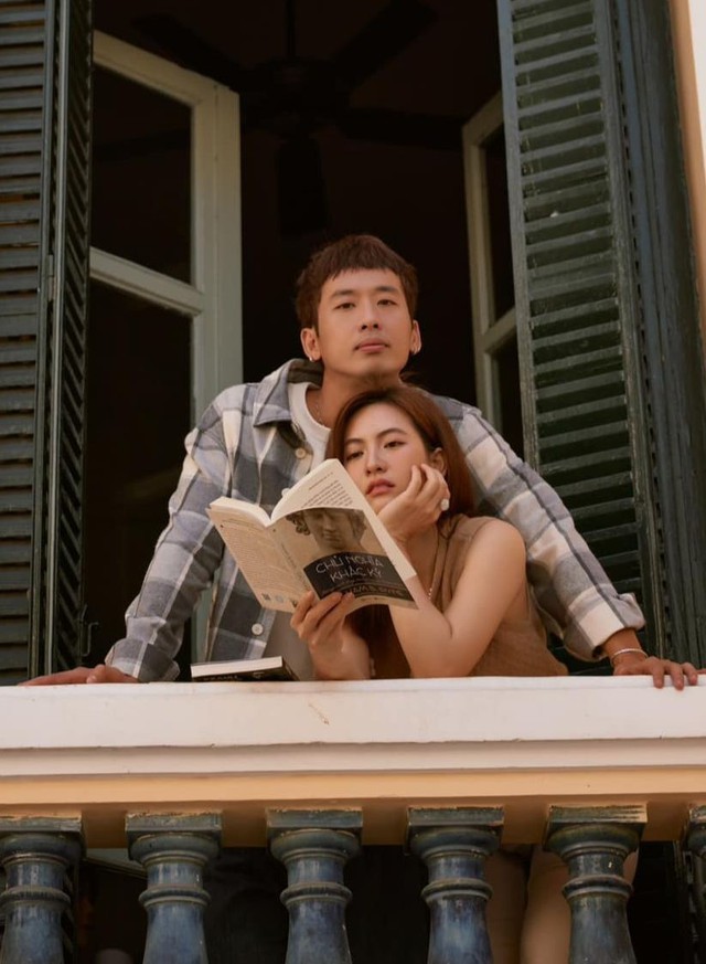 Cặp đôi Vbiz ngầm công khai tình cảm ngay ngày đầu năm mới, bảo sao bị đồn phim giả tình thật suốt 2 năm- Ảnh 3.